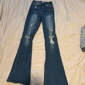 Fashion nova YMI high rise flare jeans size 3/26